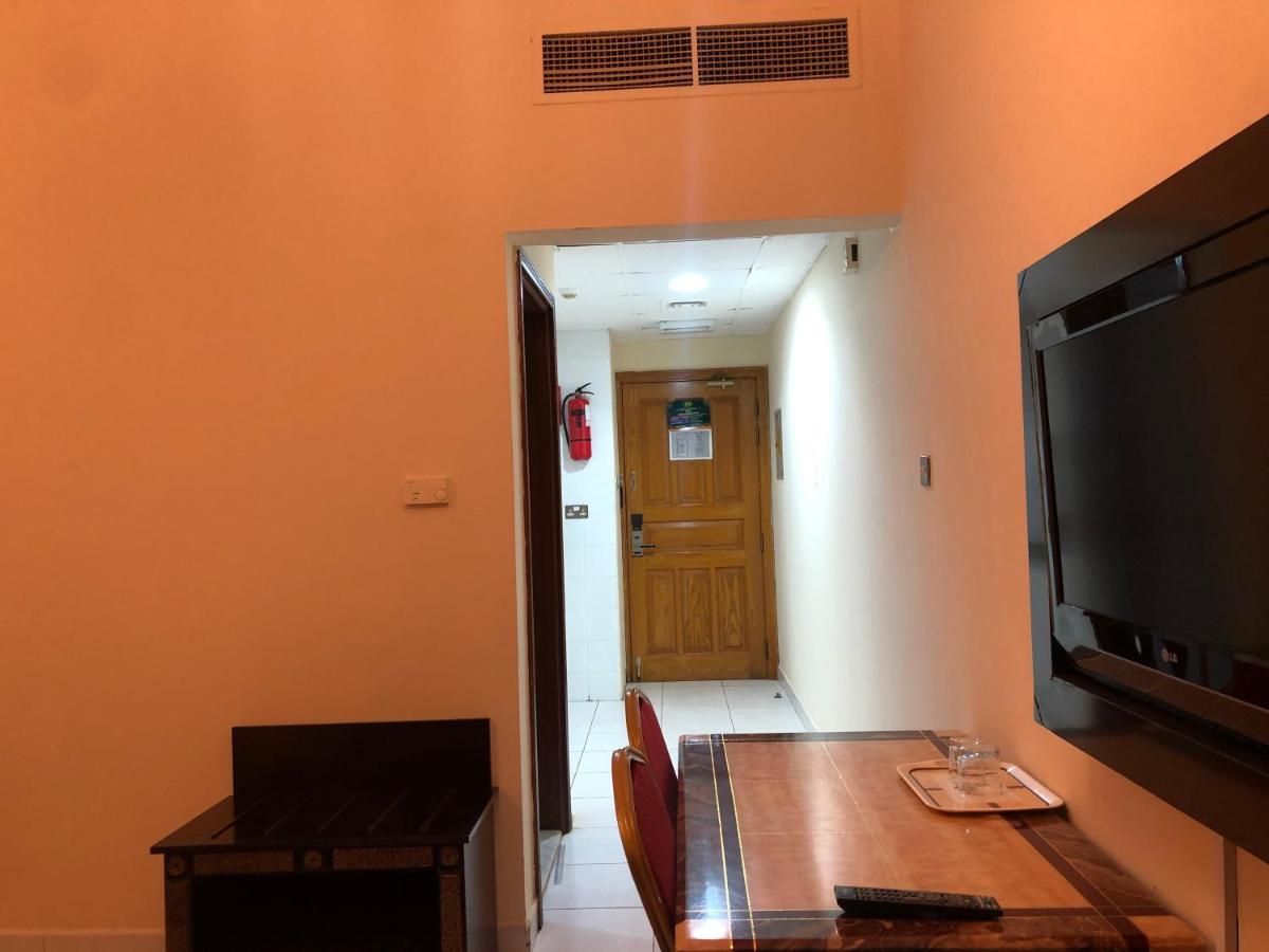 New Royal Mark Hotel Apartments Dubai Exterior foto